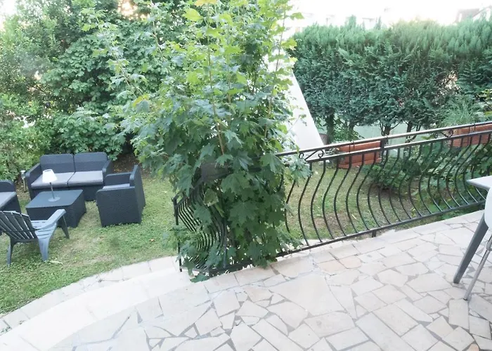 Maison Chaleureuse 6, 8 Personnes Quartier Palente 3 Chambres